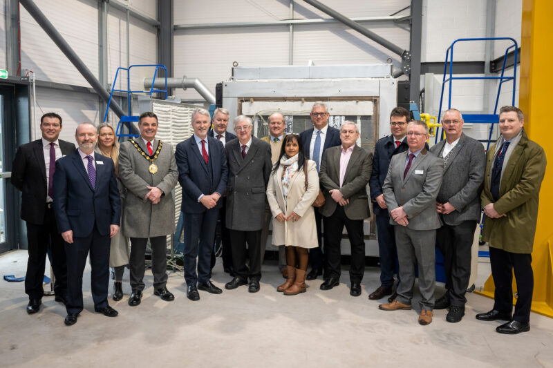 First Minister, Huw Irranca-Davies MS and esteemed guests visit Siderise Maesteg